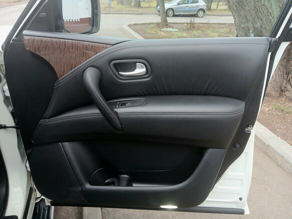 2014 Nissan Patrol VI (Y62) Рестайлинг, белый, 2550000 рублей - вид 13
