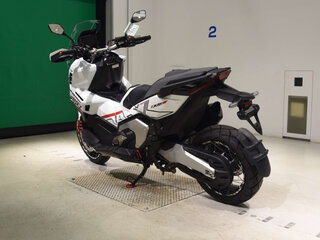 2025 Honda X-ADV, белый, 1730000 рублей, вид 4