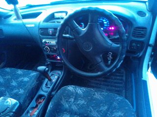 2000 Mazda Familia Y11, белый, 270000 рублей, вид 5