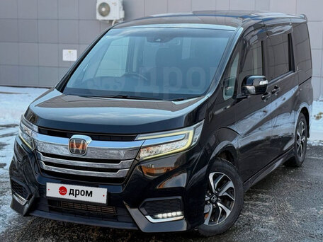 2021 Honda Stepwgn Spada V Рестайлинг, чёрный, 1950000 рублей, вид 2