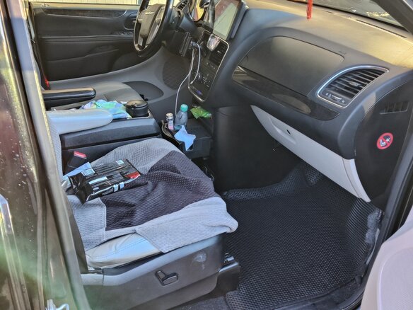 2008 Chrysler Voyager Grand V, чёрный, 2000000 рублей - вид 5