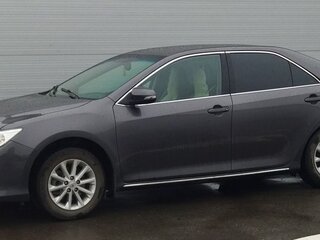 2013 Toyota Camry VII (XV50), серый, 1900000 рублей, вид 2