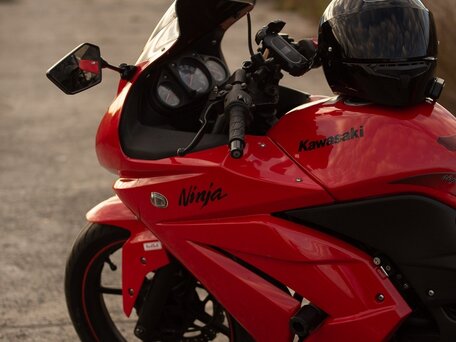 2009 Kawasaki Ninja 250R, красный, 310000 рублей, вид 5