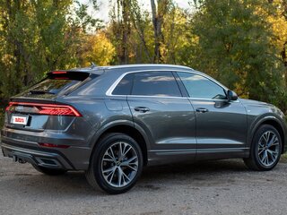 2023 Audi Q8 55 TFSI I (4M), серый, 9000000 рублей, вид 4