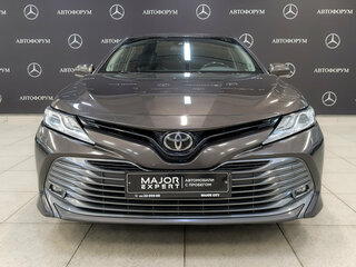 2020 Toyota Camry VIII (XV70), коричневый, 2665000 рублей, вид 2