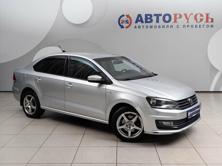 2017 Volkswagen Polo V Рестайлинг, серебристый, 1137000 рублей, вид 1