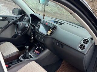 2009 Volkswagen Tiguan I, чёрный, 940000 рублей, вид 3