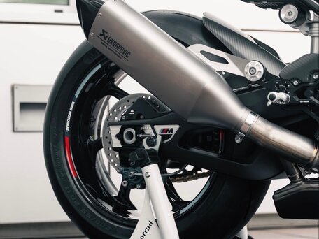 2026 BMW M 1000 RR, зелёный, 7990000 рублей, вид 5
