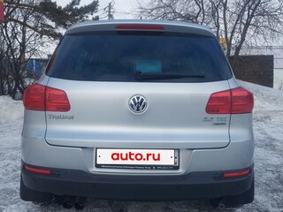 2012 Volkswagen Tiguan I Рестайлинг, серебристый, 1700000 рублей, вид 4