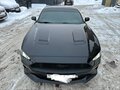 2021 Ford Mustang VI Рестайлинг, чёрный, 1999000 рублей - вид 1