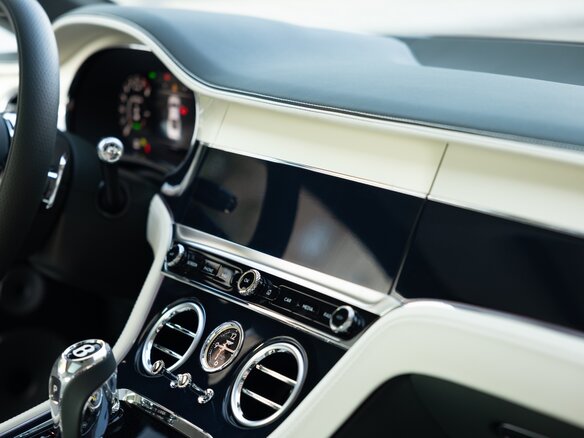2025 Bentley Continental GT Speed IV, зелёный - вид 25