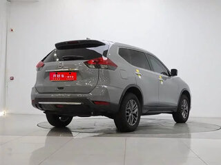 2025 Nissan X-Trail III Рестайлинг 2, серый, 1850000 рублей, вид 5