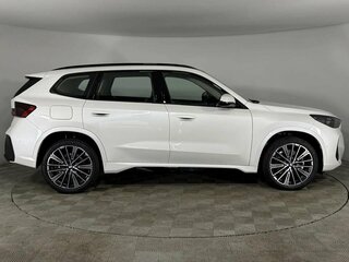 2025 BMW X1 Long 25Li xDrive III (U11/U12), белый, 5870000 рублей, вид 3