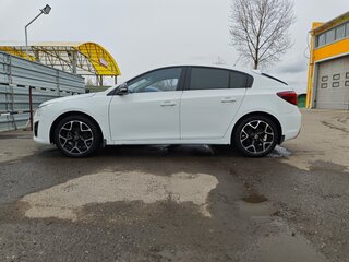 2014 Chevrolet Cruze I Рестайлинг, белый, 850000 рублей, вид 1
