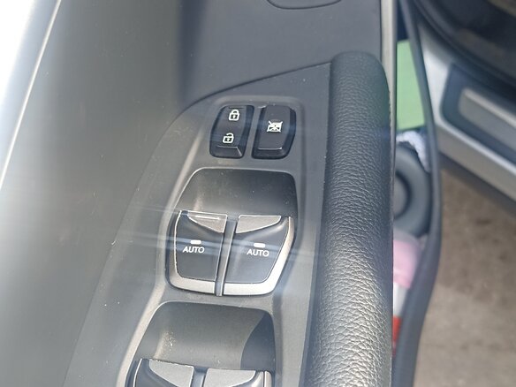 2015 Hyundai Santa Fe III Рестайлинг, серебристый, 2200000 рублей - вид 14