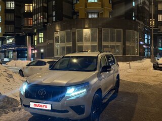 2021 Toyota Land Cruiser Prado 150 Series Рестайлинг 3, белый, 5600000 рублей, вид 1