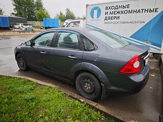 2009 Ford Focus II Рестайлинг, серый, 630000 рублей, вид 4