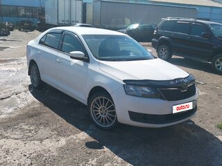 2019 Skoda Rapid I Рестайлинг, белый, 800000 рублей, вид 1