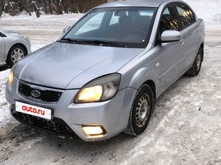 2011 Kia Rio II Рестайлинг, серый, 550000 рублей, вид 1