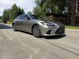 2025 Lexus ES 200 VII Рестайлинг 2, серый, 5050000 рублей, вид 3