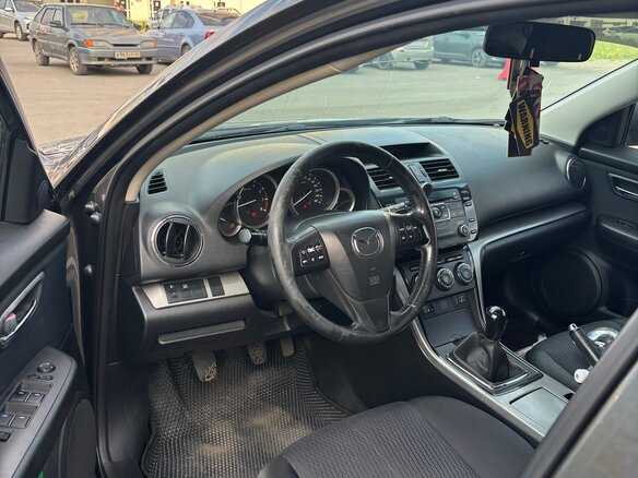 2010 Mazda 6 II (GH) Рестайлинг, серый, 850000 рублей - вид 9