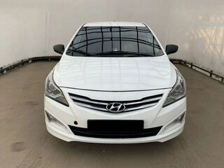2015 Hyundai Solaris I Рестайлинг, белый, 620000 рублей, вид 2