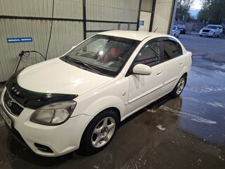 2011 Kia Rio II Рестайлинг, белый, 390000 рублей, вид 1