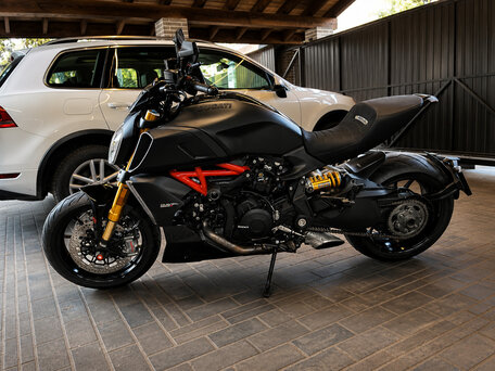 2021 Ducati Diavel 1260 S, чёрный, 2000000 рублей, вид 4