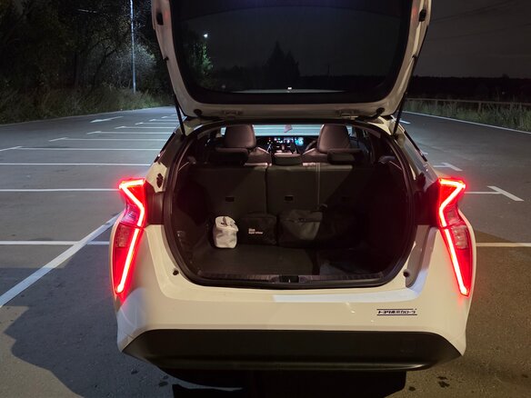 2017 Toyota Prius IV (XW50), белый - вид 19