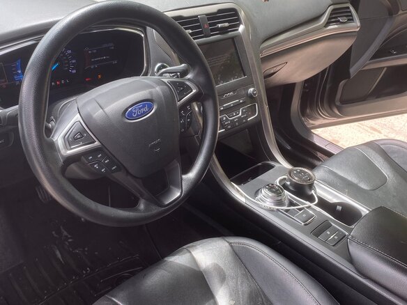 2020 Ford Fusion (North America) II Рестайлинг, серый, 1530000 рублей - вид 7