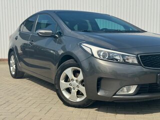 2019 Kia Cerato III Рестайлинг (Classic), серый, 1625000 рублей, вид 5