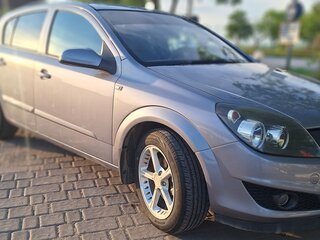 2007 Opel Astra H Рестайлинг, серый, 650000 рублей, вид 1