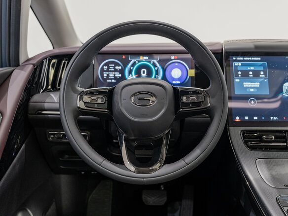 2026 GAC Trumpchi M8 Master Edition II, белый - вид 23