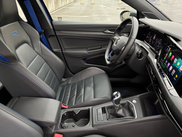 2021 Volkswagen Golf R VIII, синий, 3800000 рублей - вид 31