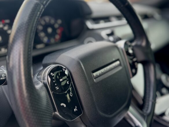 2017 Land Rover Range Rover Velar I, белый, 4300000 рублей - вид 36