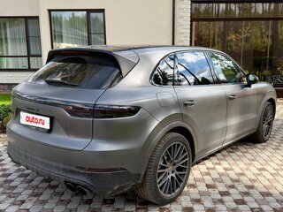 2020 Porsche Cayenne S III, серый, 6150000 рублей, вид 3