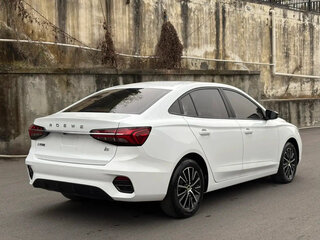 2023 Roewe i5 I Рестайлинг, белый, 764017 рублей, вид 3