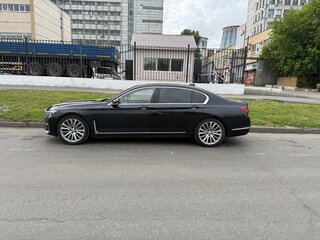 2021 BMW 7 серии Long 740Li xDrive VI (G11/G12) Рестайлинг, чёрный, 7200000 рублей, вид 4