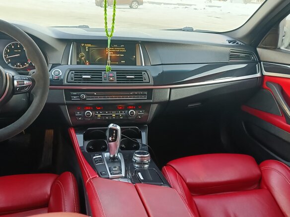2014 BMW 5 серии 520i VI (F10/F11/F07) Рестайлинг, белый, 1919000 рублей - вид 16