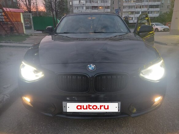 2012 BMW 1 серии 118i II (F20/F21), чёрный, 1040000 рублей - вид 1