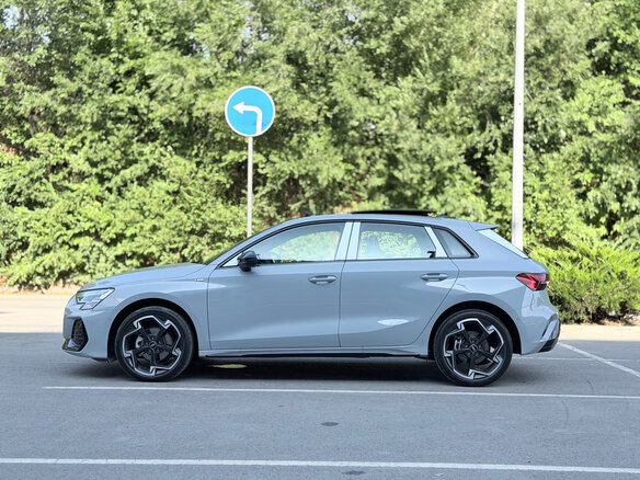 2026 Audi A3 35 TFSI IV (8Y) Рестайлинг, серый - вид 5