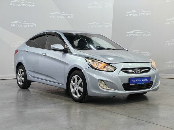 2011 Hyundai Solaris I, голубой, 650000 рублей - вид 6