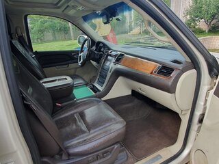 2012 Cadillac Escalade III, белый, 1850000 рублей, вид 4
