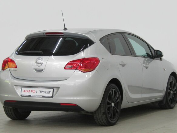 2011 Opel Astra J, серебристый - вид 4