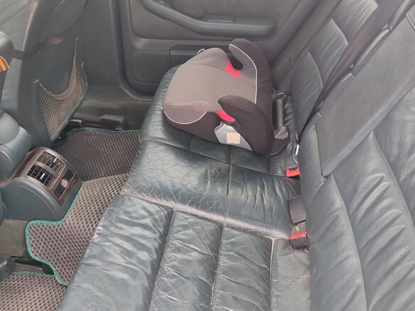 2000 Audi A6 II (C5), серый, 285000 рублей - вид 12