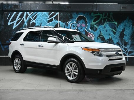 2014 Ford Explorer V, белый, 1455000 рублей, вид 2