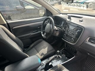 2018 Mitsubishi Outlander III Рестайлинг 3, серый, 1449000 рублей, вид 5