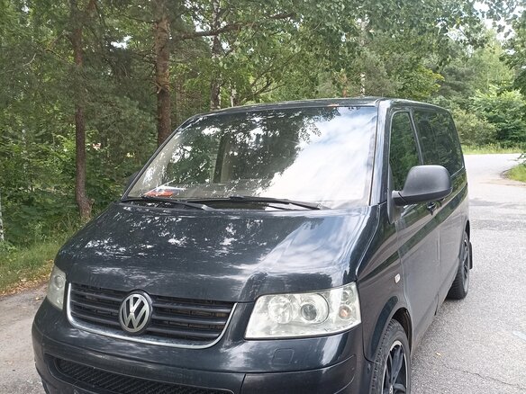2009 Volkswagen Multivan T5, чёрный, 1050000 рублей - вид 1
