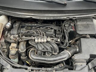 2011 Ford Focus II Рестайлинг, белый, 485000 рублей, вид 5