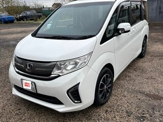2015 Honda Stepwgn V, белый, 1900000 рублей, вид 2